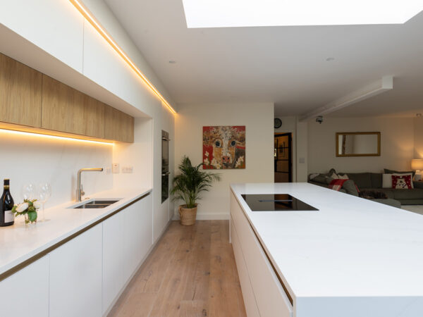Nolan Kitchens Gola White & Oak